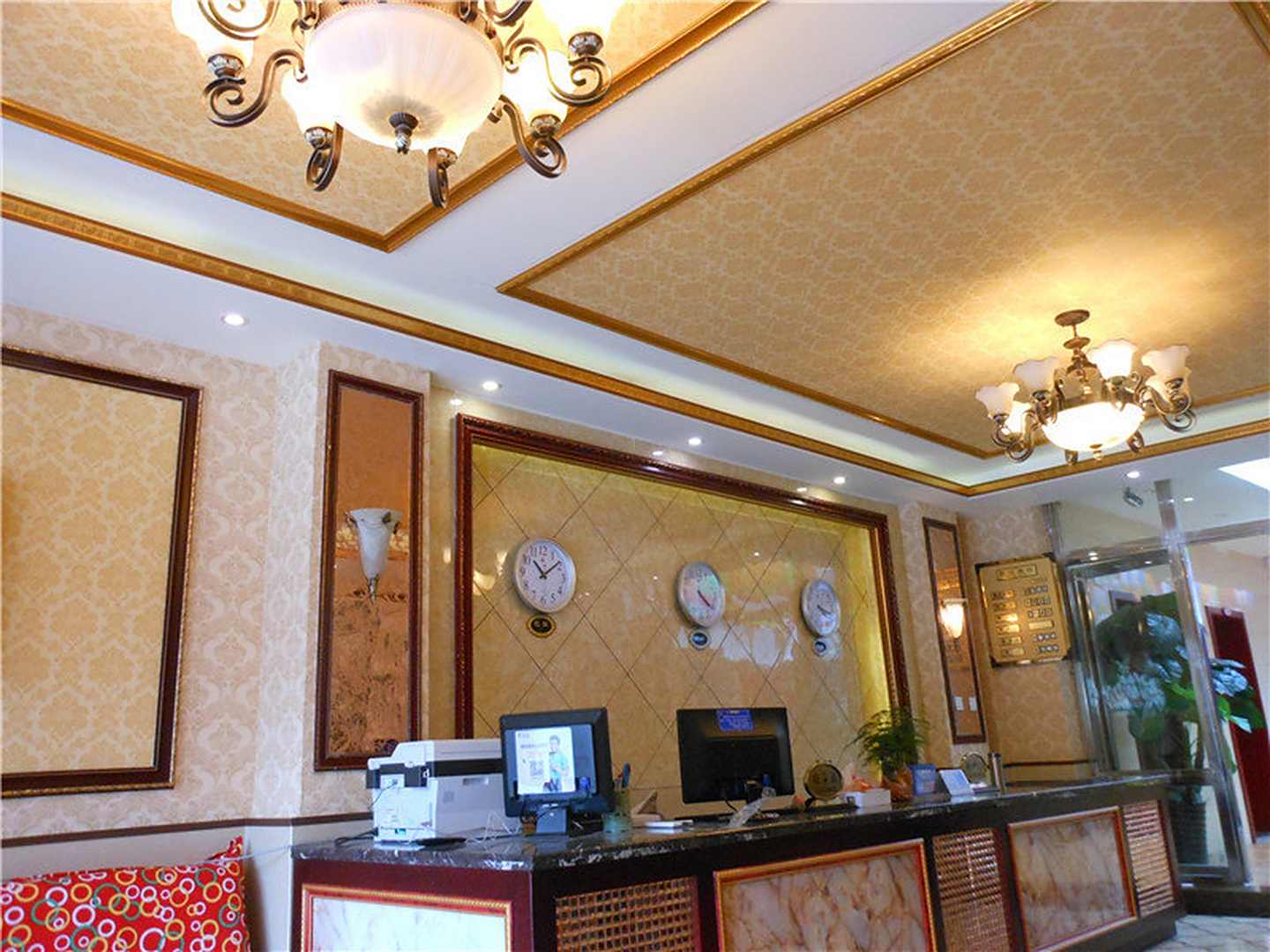 松潘洛吉藏式客栈(黄龙九寨高铁站店)