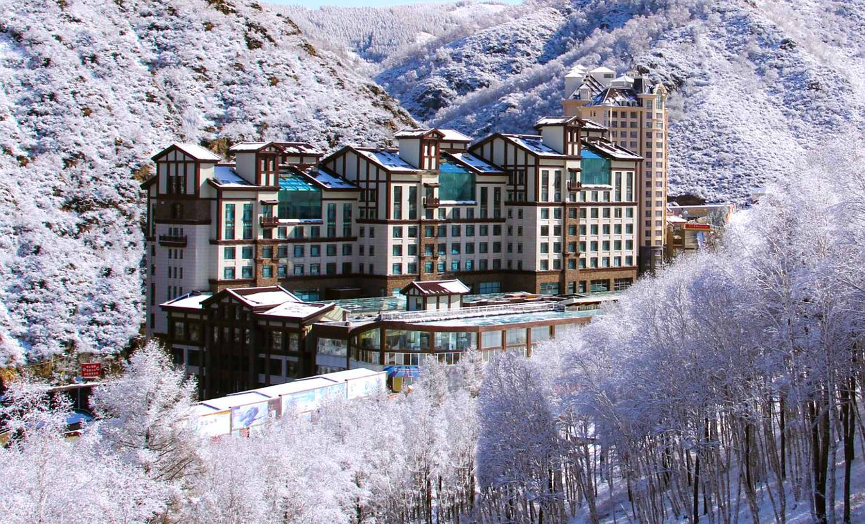 万龙滑雪场龙宫酒店