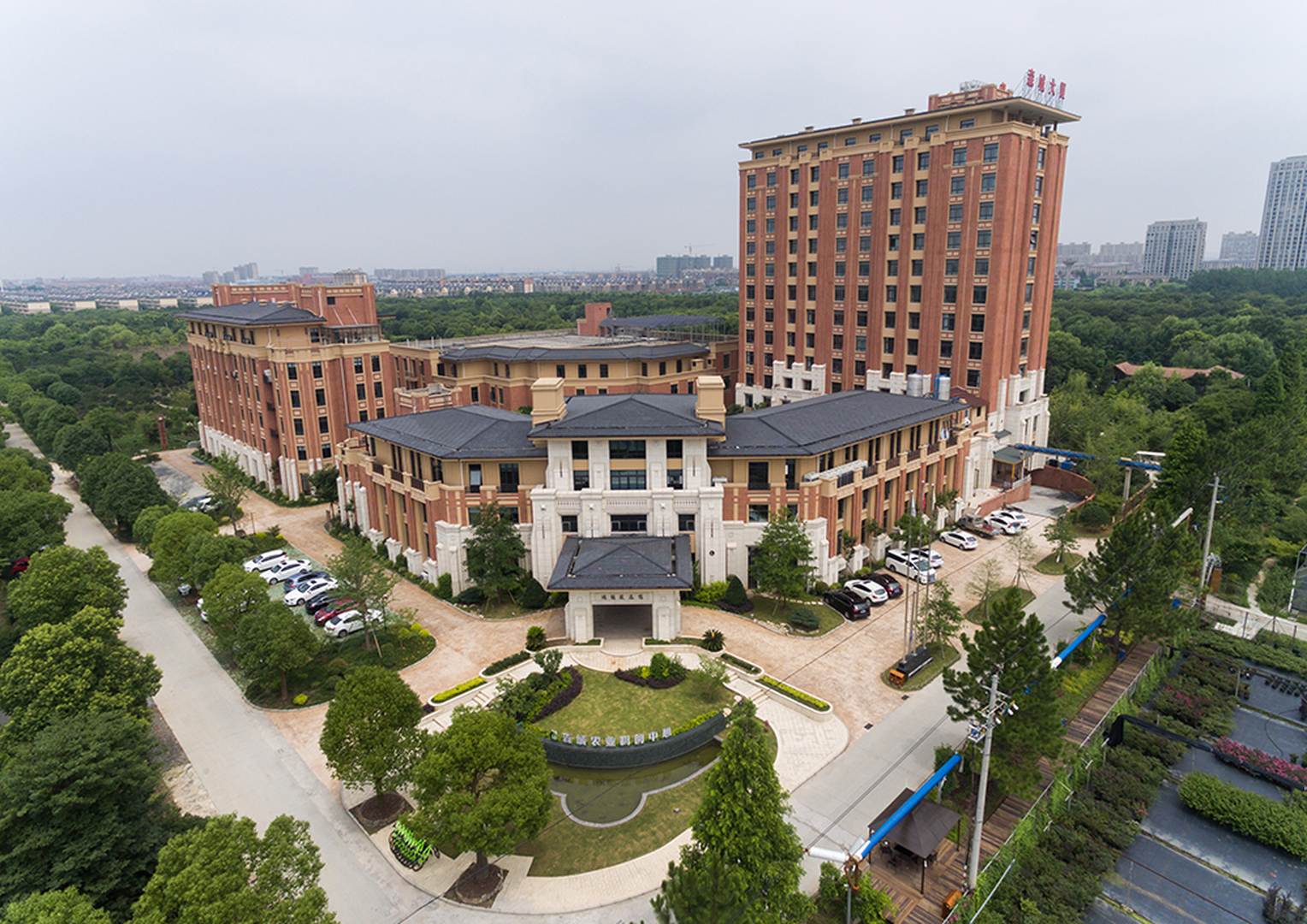 神龙湾大酒店