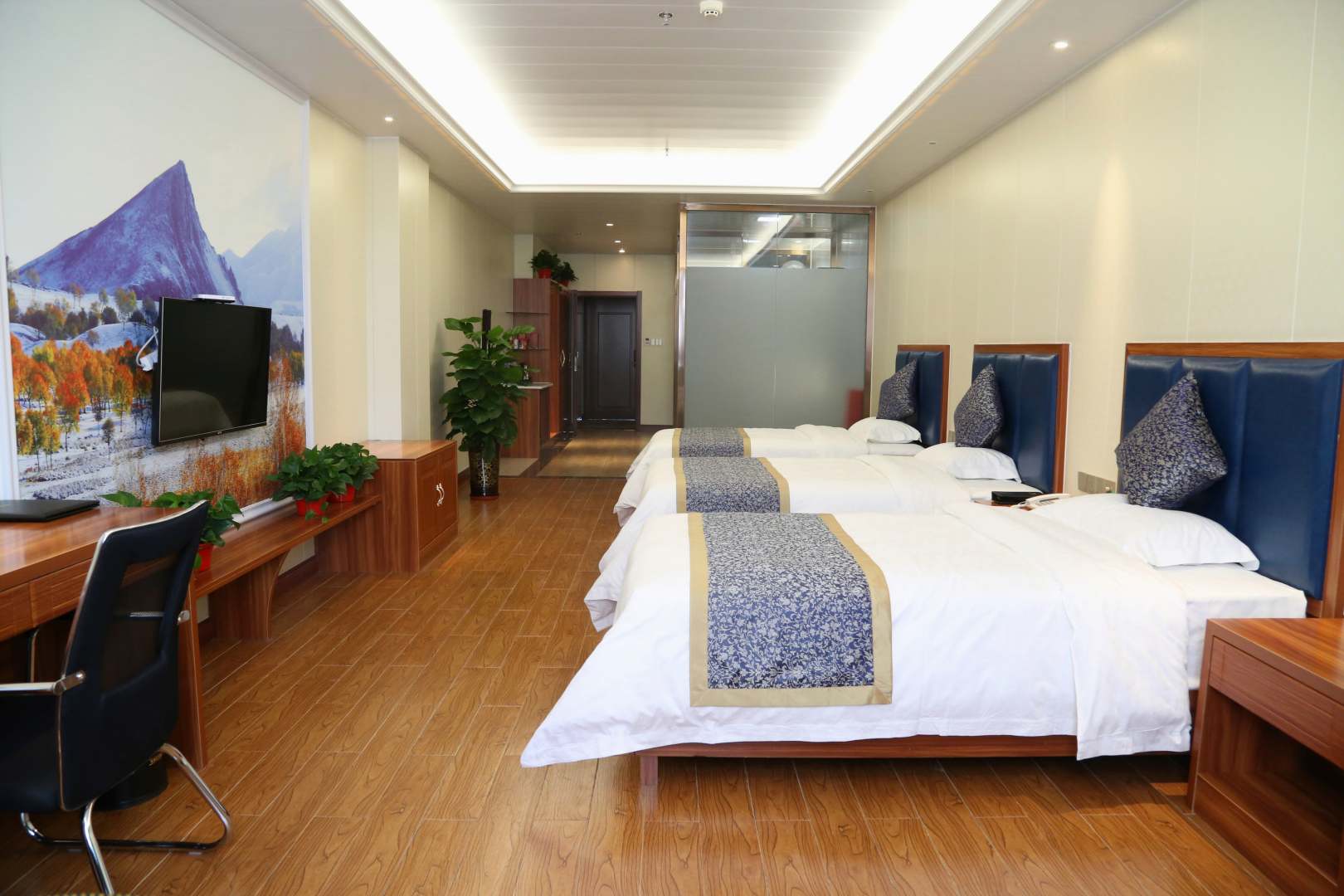 草原红主题宾馆