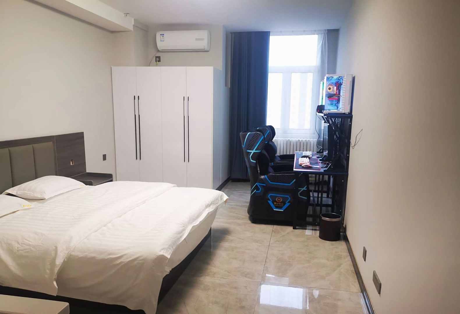 乌海摩尔电竞公寓
