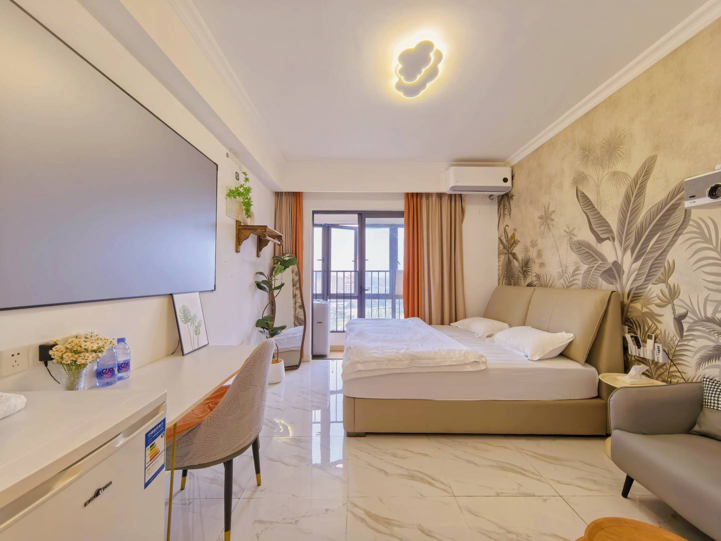 花漫时公寓(里悦里店)