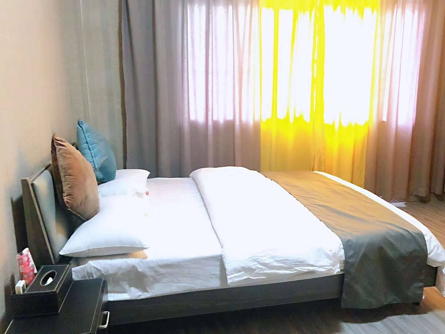 假日旅馆
