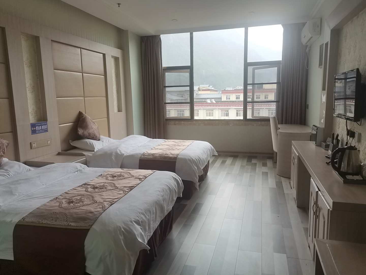 波密天马大酒店