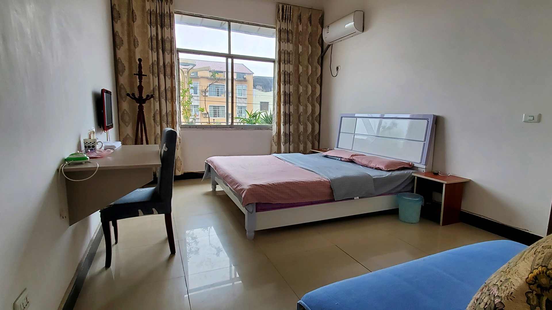 华蓥燕来客栈