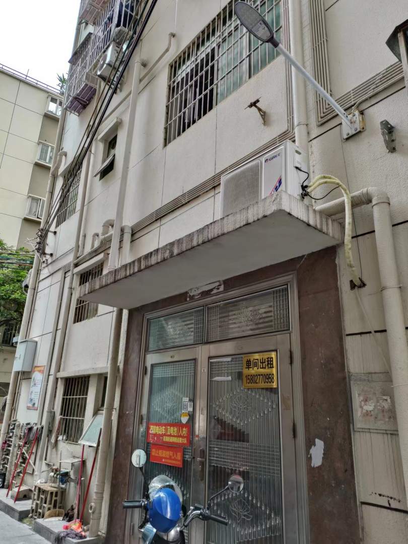 深圳叮当猫青年公寓(桥头店)