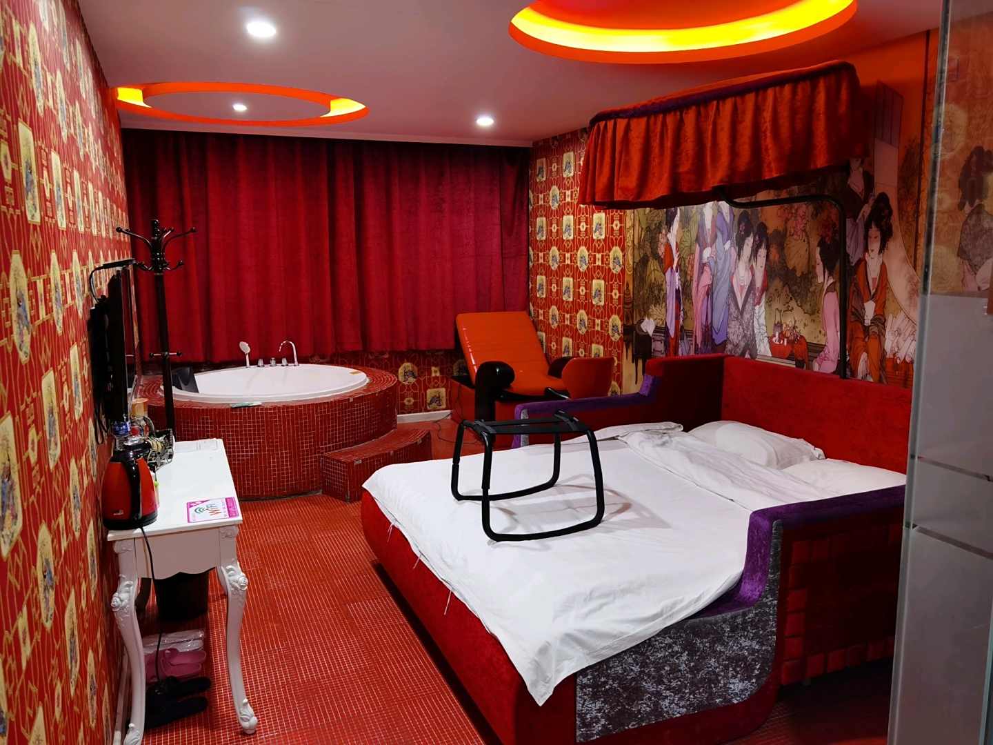 阳泉爱巢主题酒店