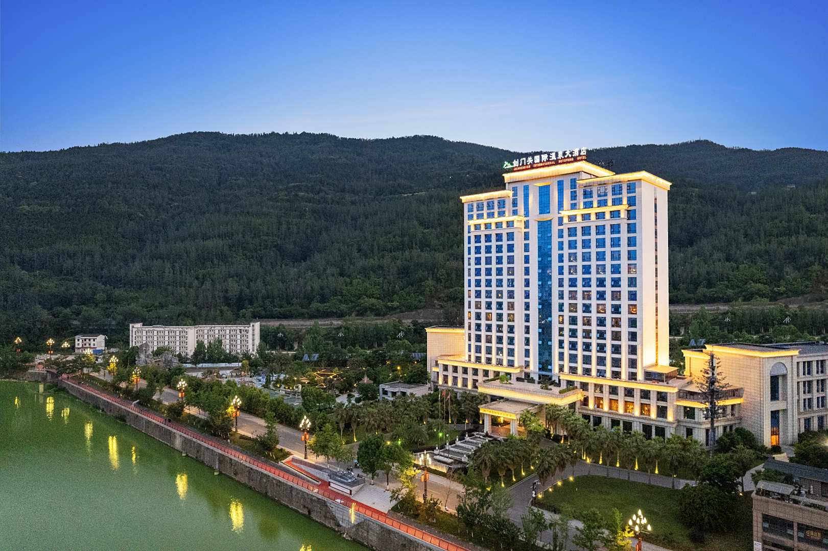 剑阁剑门关国际温泉大酒店