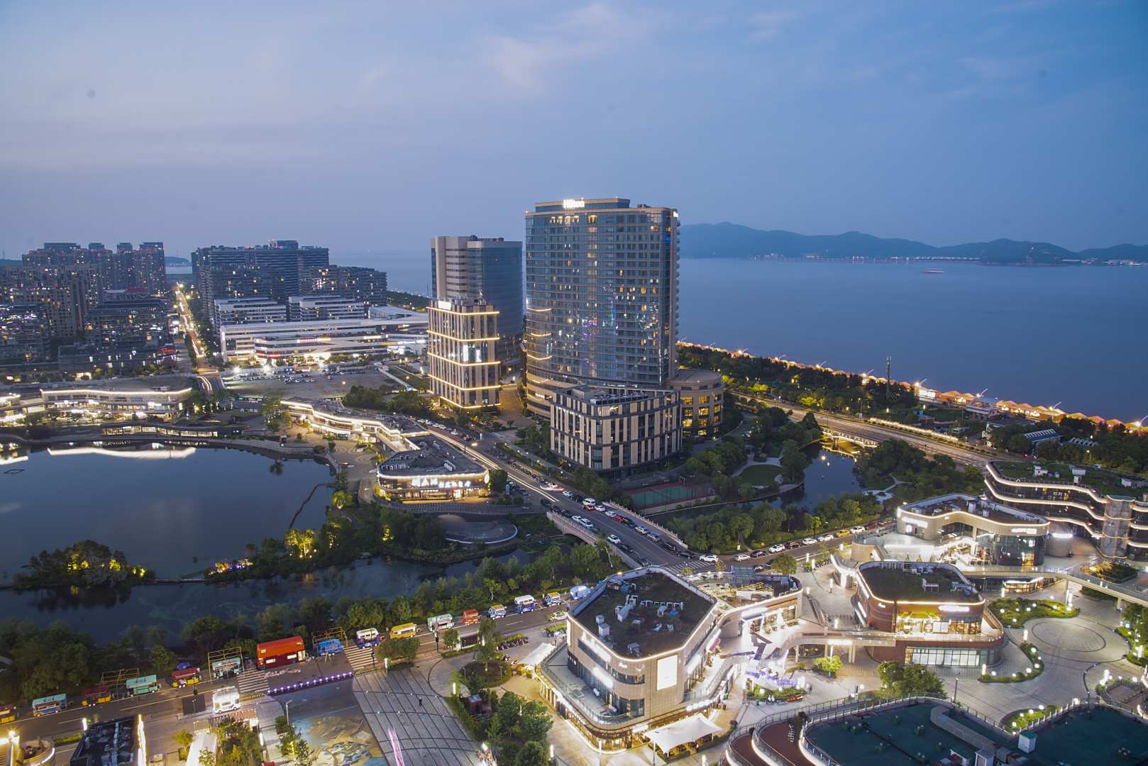 栖映·云端海景艺术酒店(舟山普陀东港店)