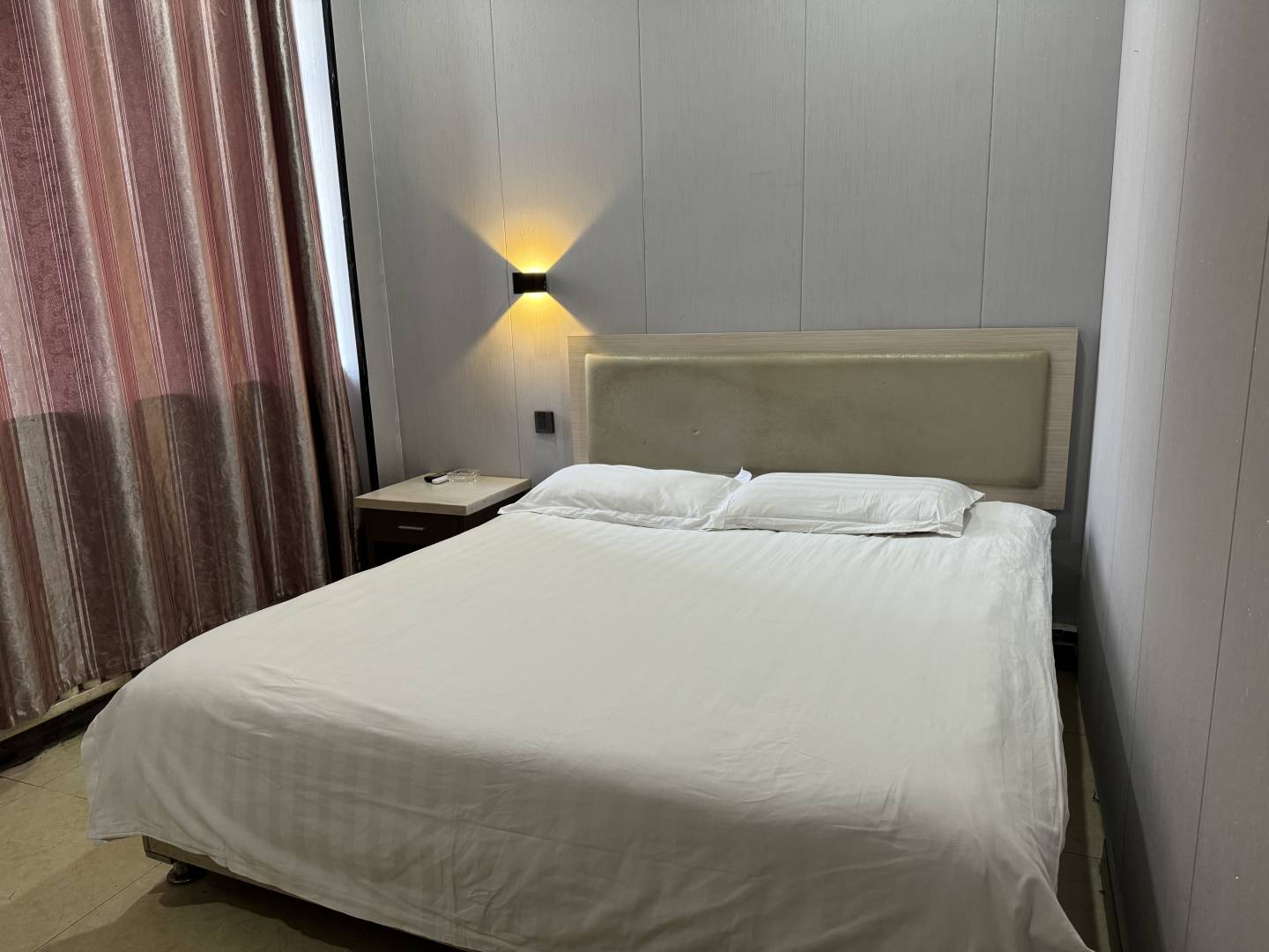 乌鲁木旗新标准宾馆(地窝堡国际机场店)