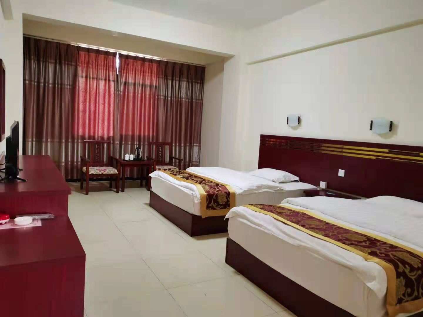 鸿福酒店(思亭路店)