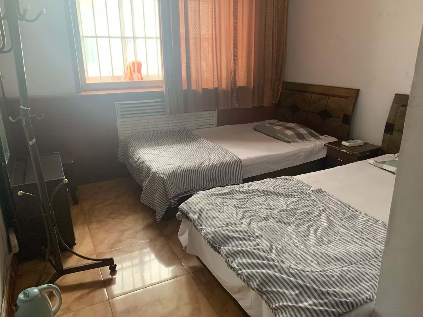 东英旅馆