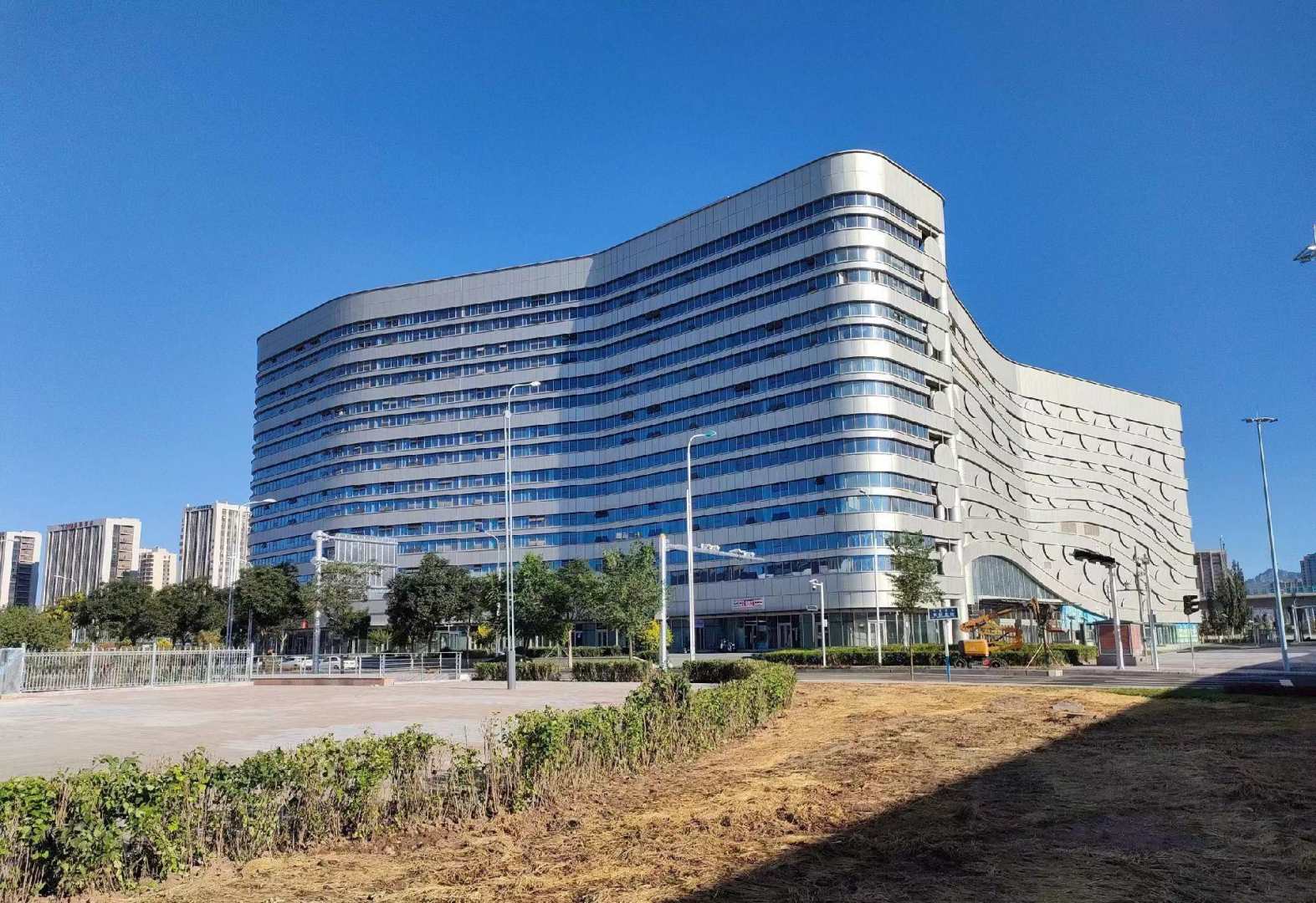 华恩投影仪民宿(呼和浩特东站店)