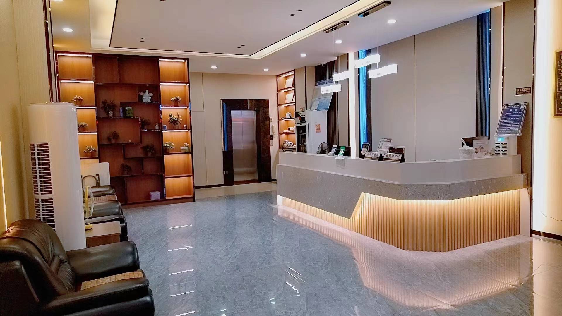 东莞鸿发宾馆(洪梅镇水乡中心公园店)