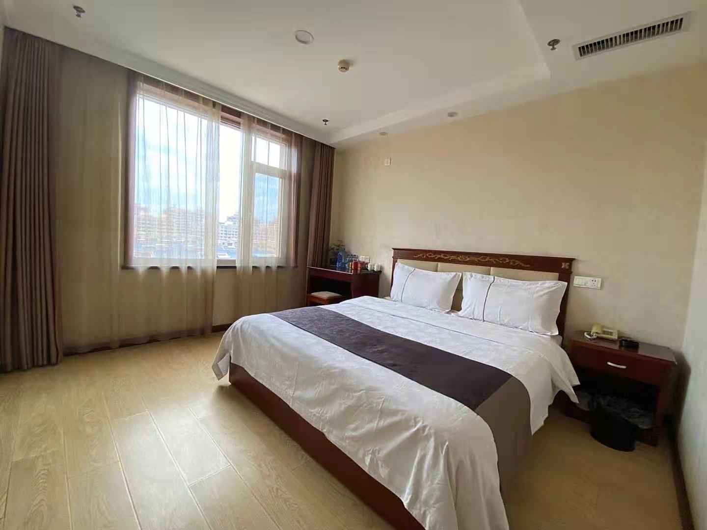 岫岩玉海商务宾馆