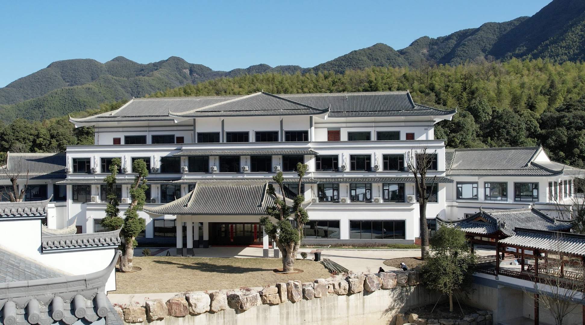 月亮湾景区区秘境酒店