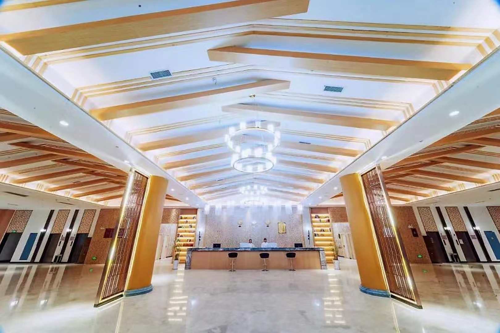 石泉鬼谷岭假日酒店