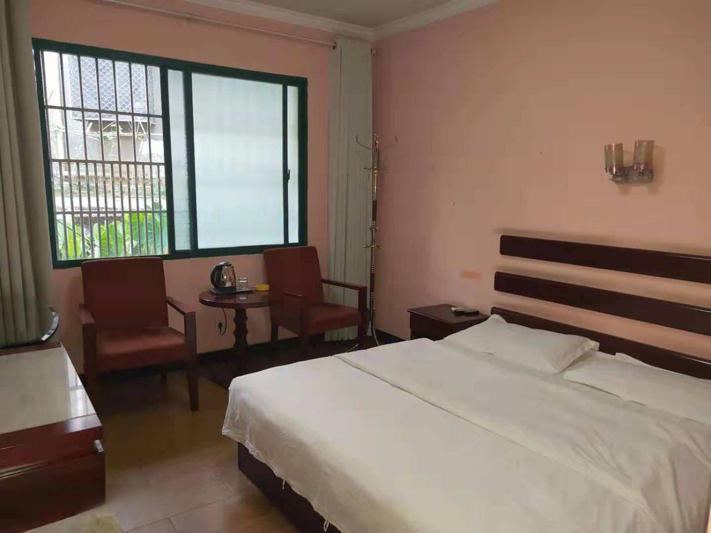 山楂树旅馆