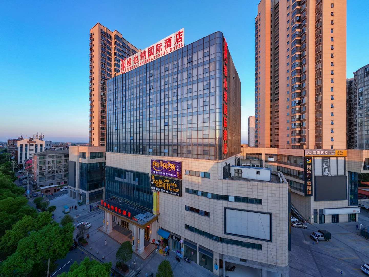 维也纳国际酒店南县大世界店大堂