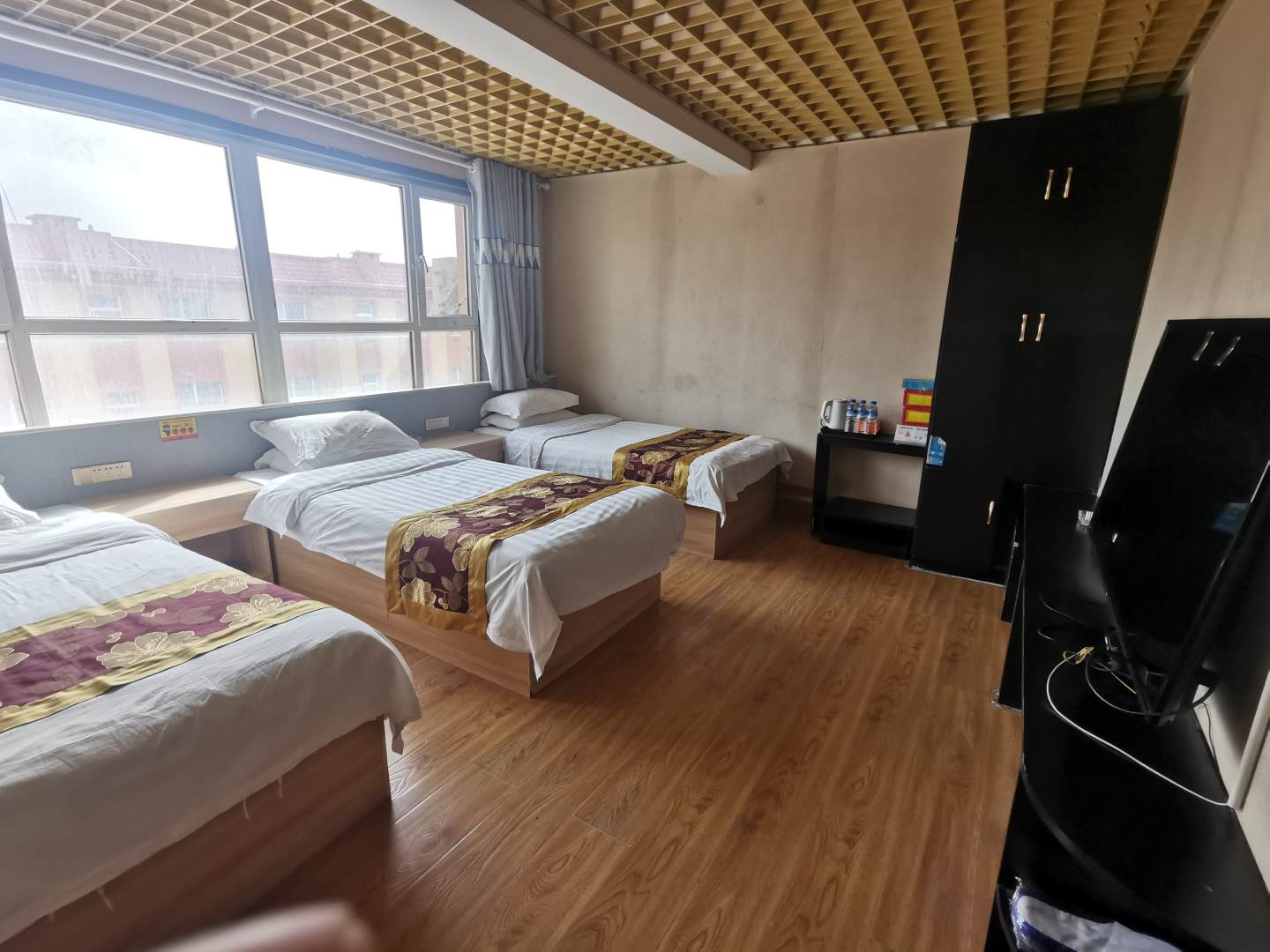 49团豪乐商务宾馆