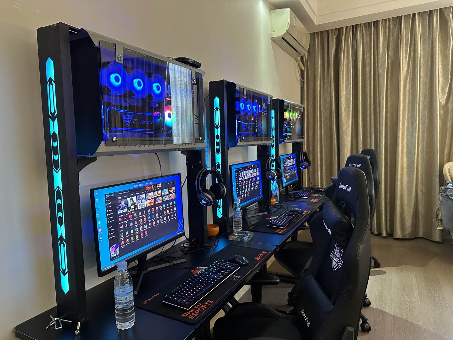 极锋电竞酒店(玉林汽车总站店)