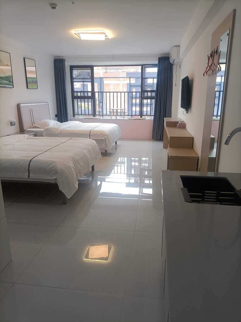 凯凯酒店(第四中学德城美食街店)