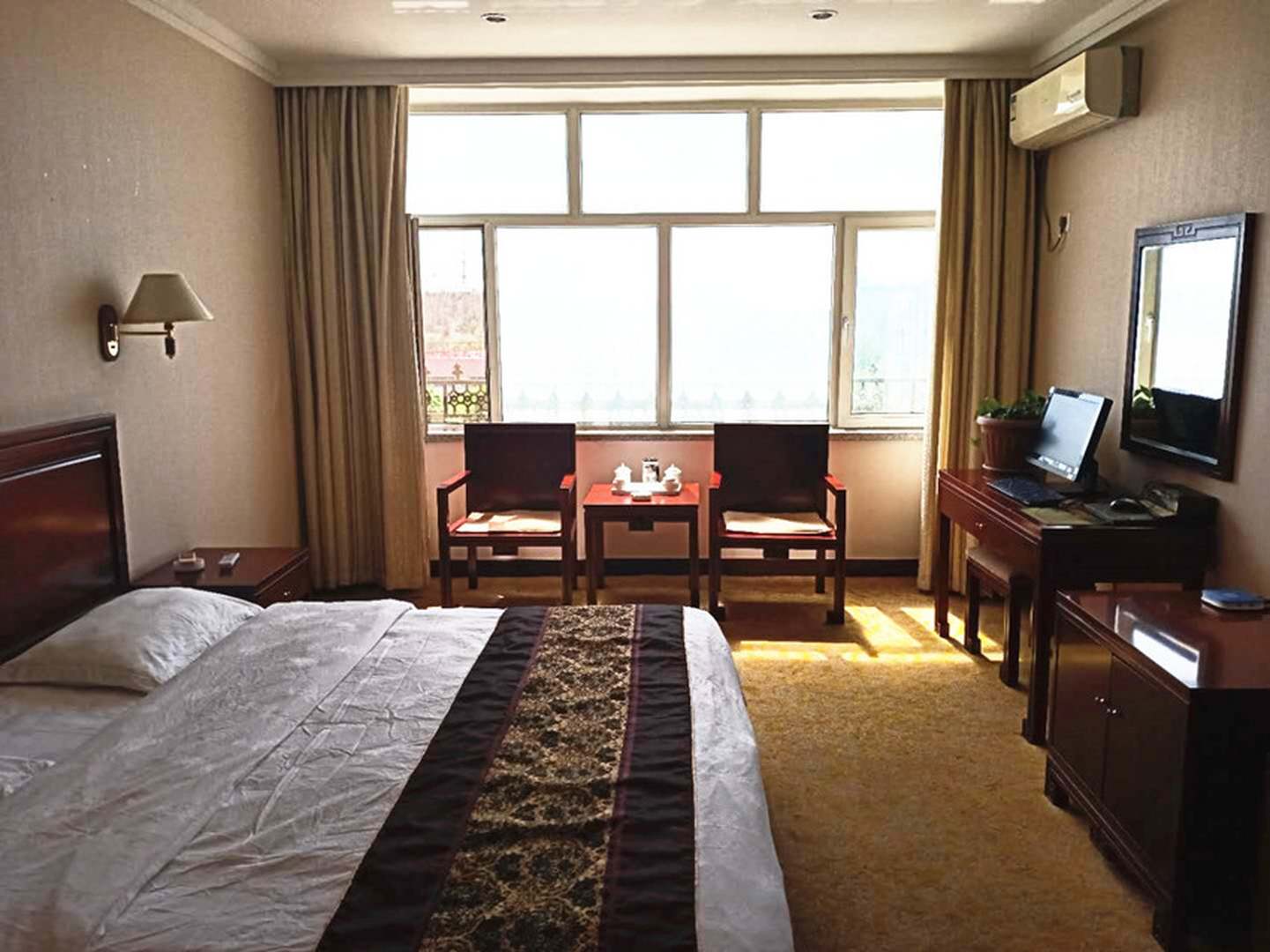 和不克赛尔全荣宾馆