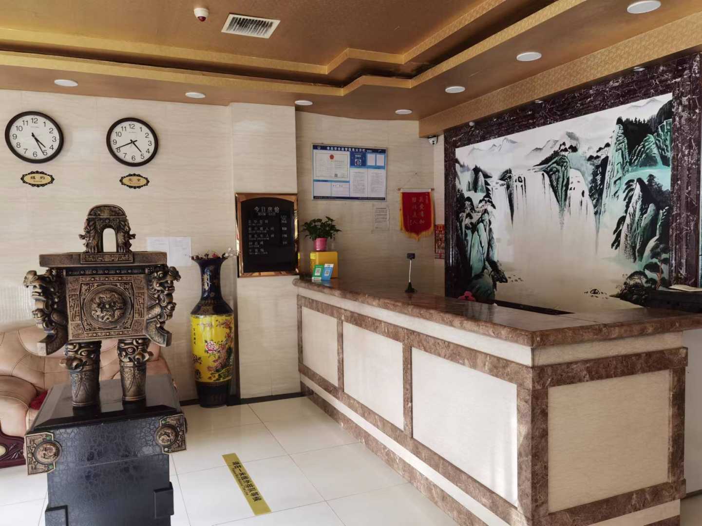 赤峰卧荣湾宾馆(赤峰高铁站店)