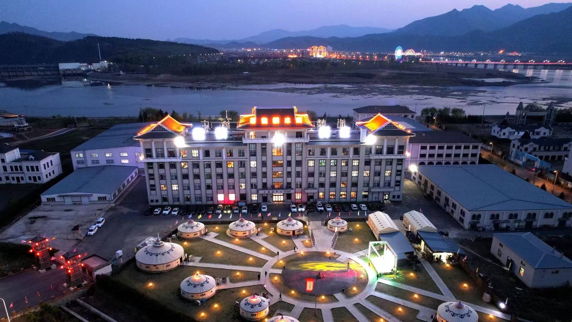 桓仁蔡龙鹿麟庄