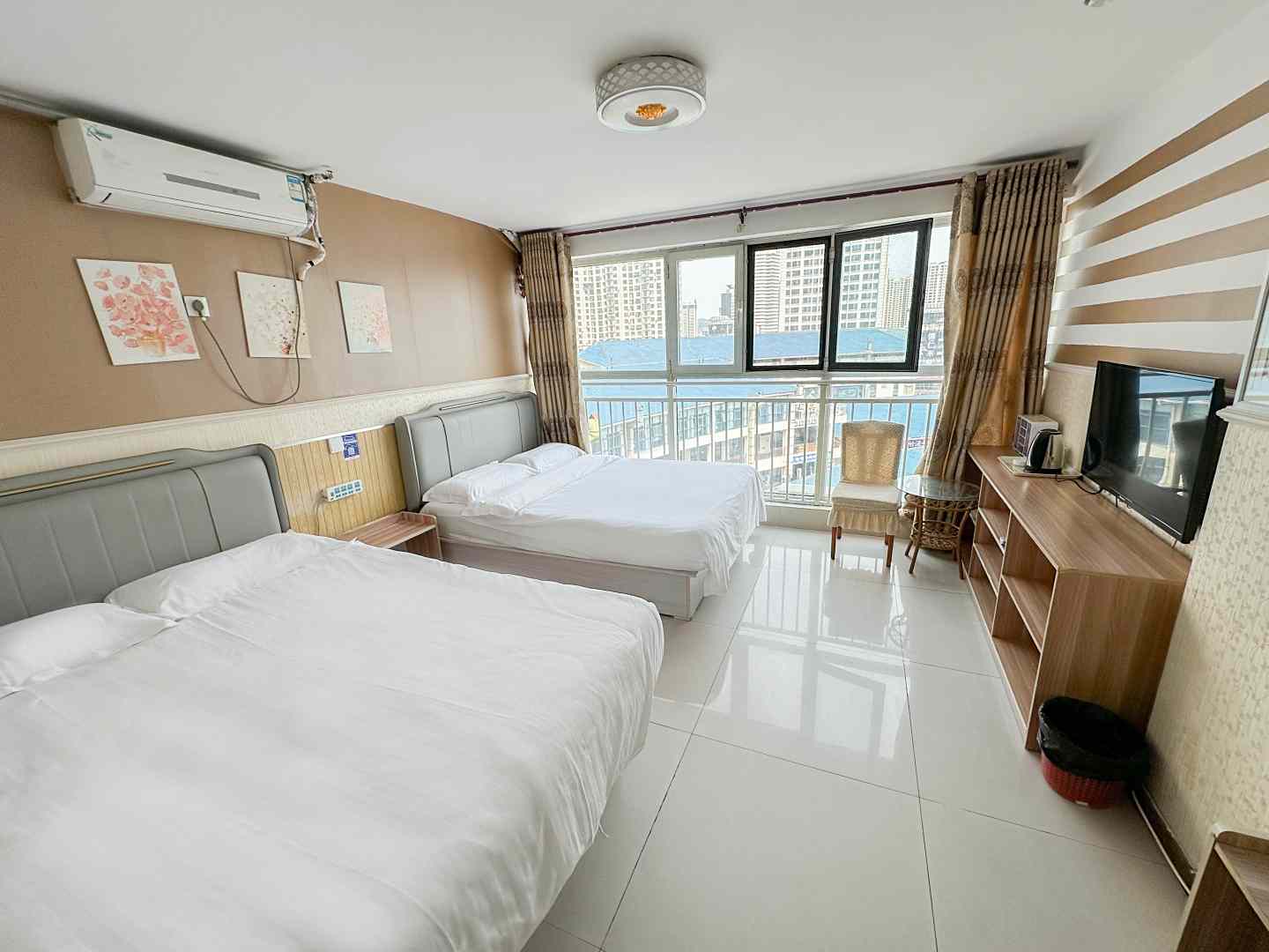 威海圆梦宾馆(韩乐坊店)