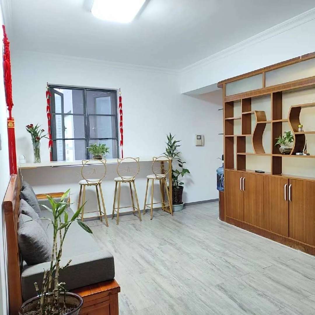 糖果小屋青年旅舍(东盟商务区地铁站万象城店)