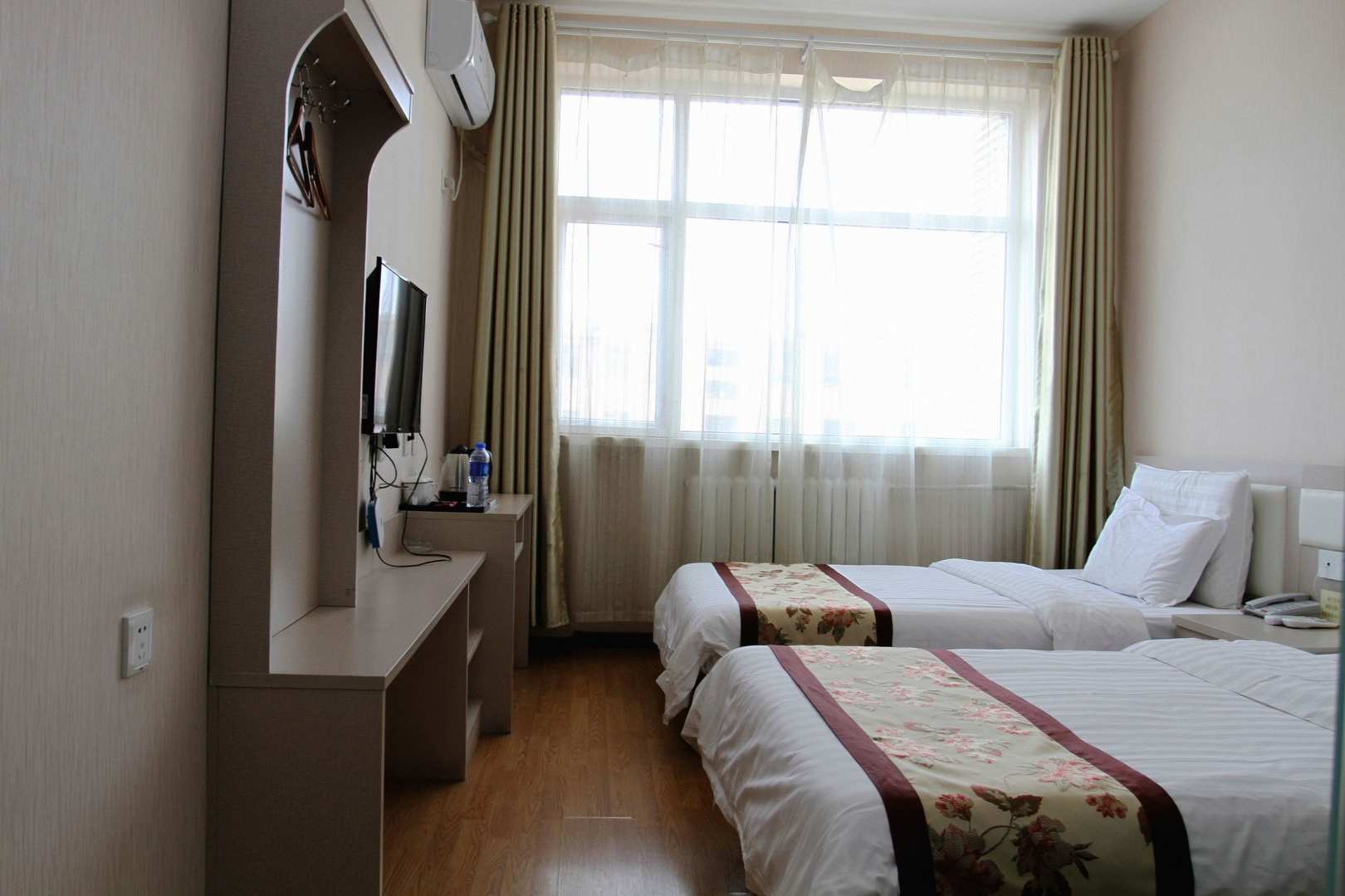 清河湾假日酒店