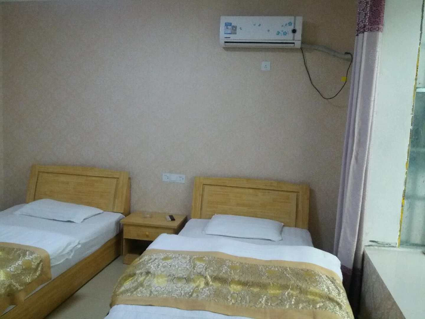 顺程宾馆(龙都大道北段)