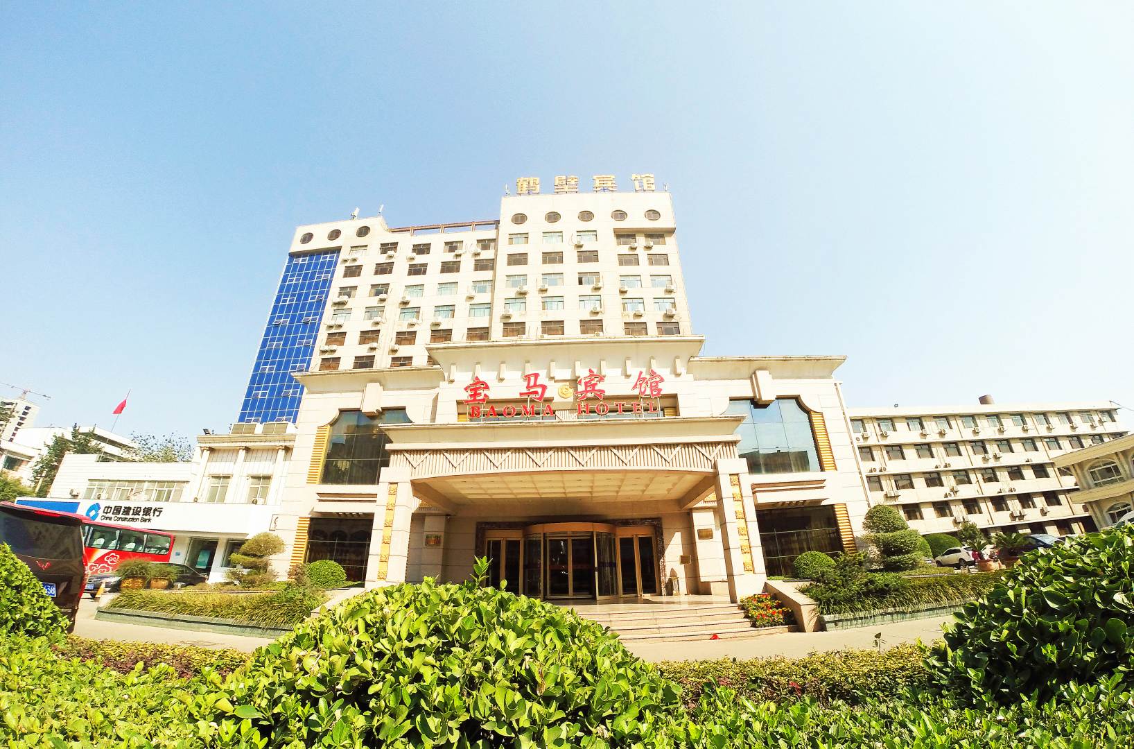 宝马大酒店