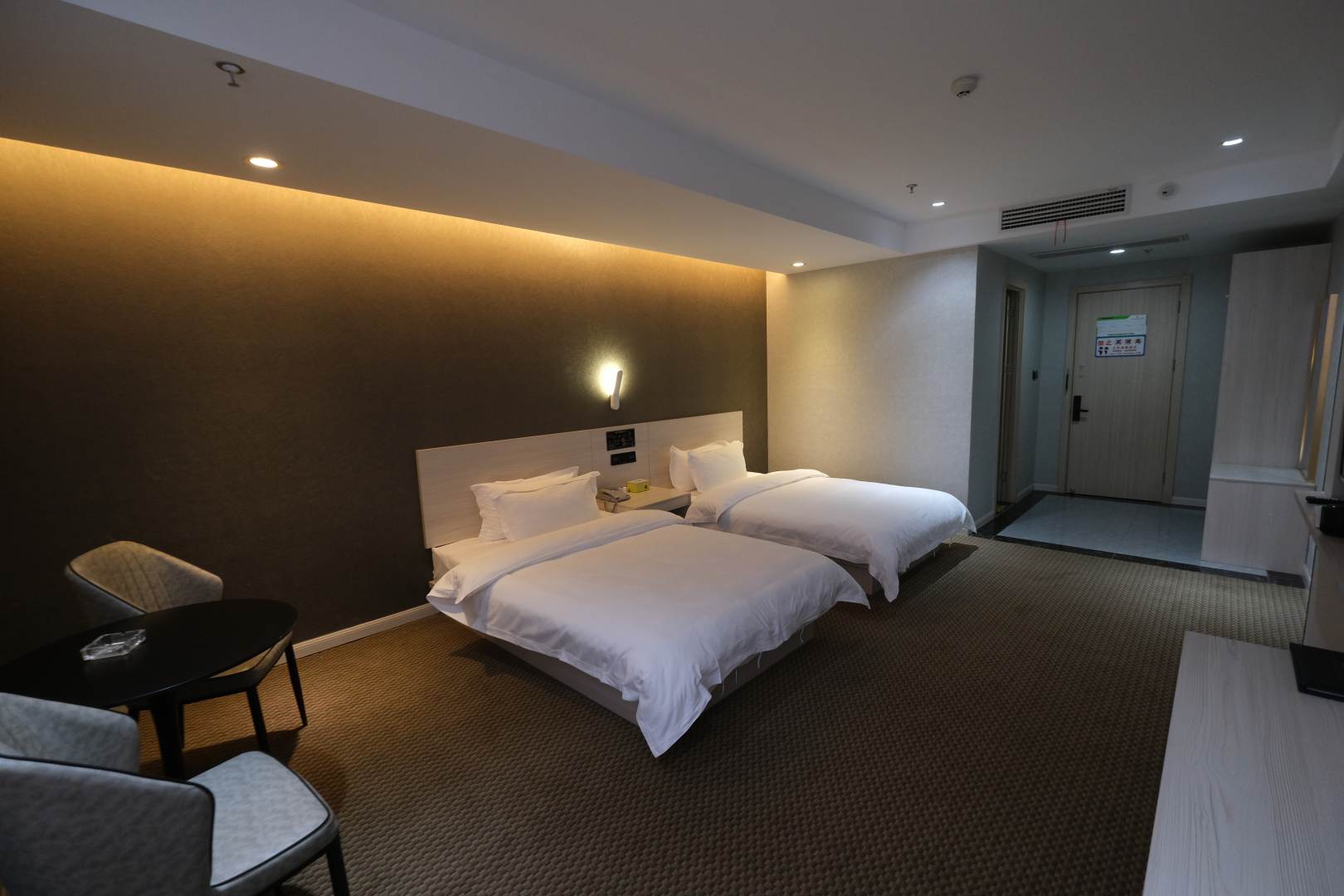 易冠智慧酒店