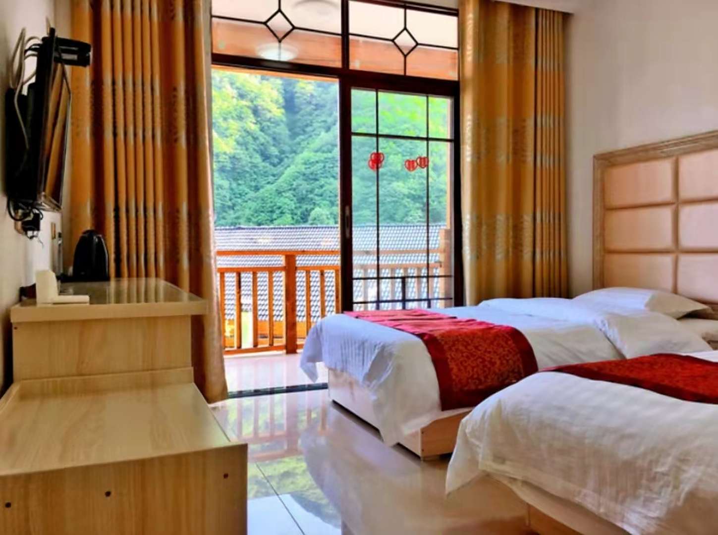 陈家山庄