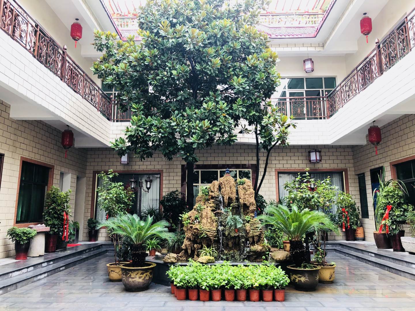 偃师花庭里宾馆