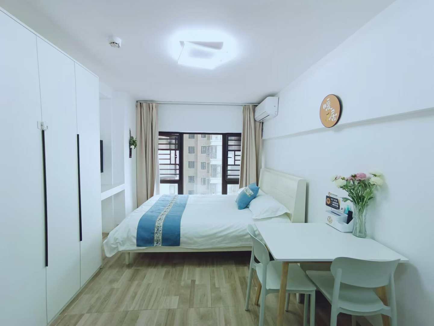 沐云丨慢生活·概念设计师简约艺宿(南宁火车站广西大学地铁站店)