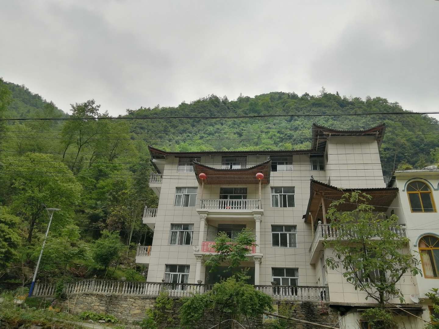 古河床龙门客栈