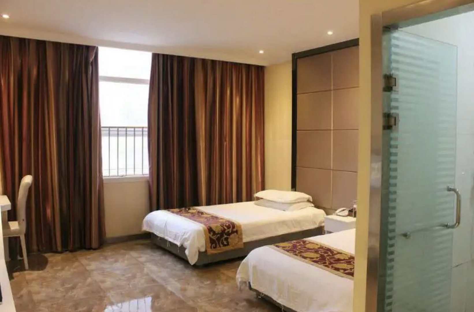 芳菲快捷坦宾馆(铜陵火车站店)