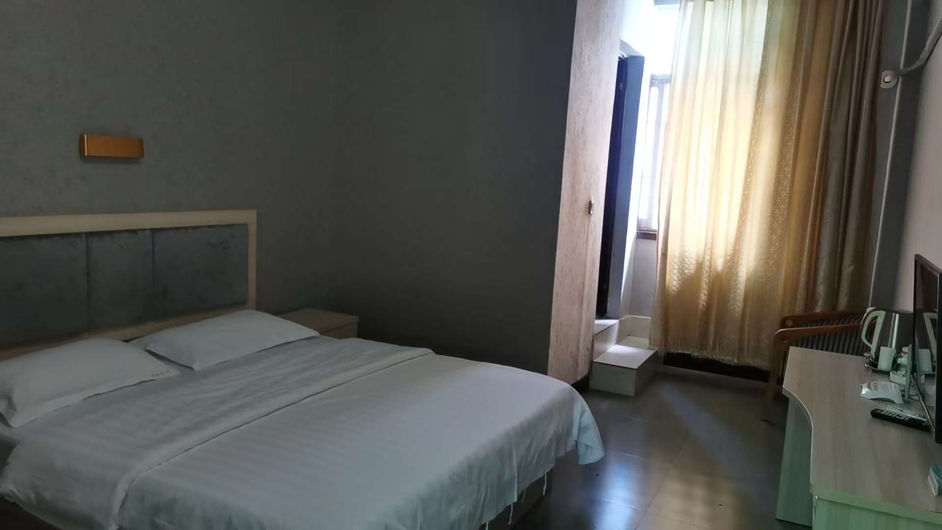 福源旅馆(宝兴南街)