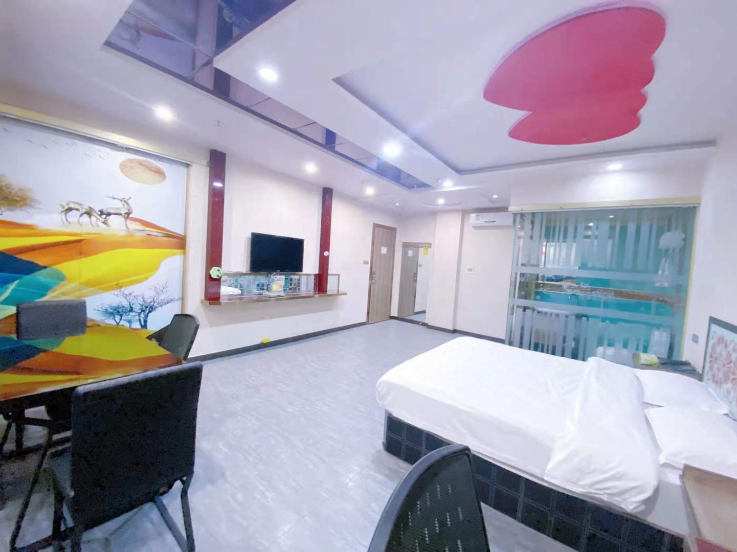 七禧阳光宾馆(宝清店)