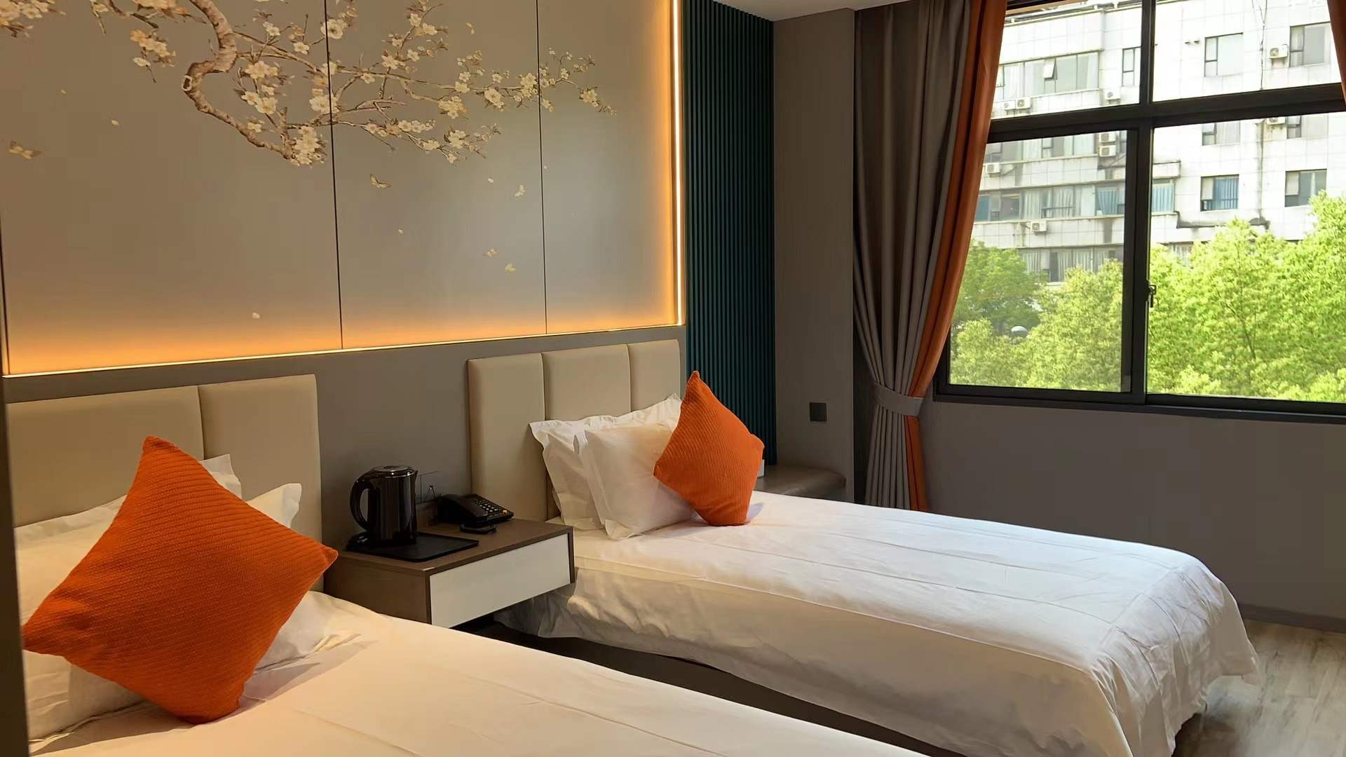 瑞吉商务宾馆