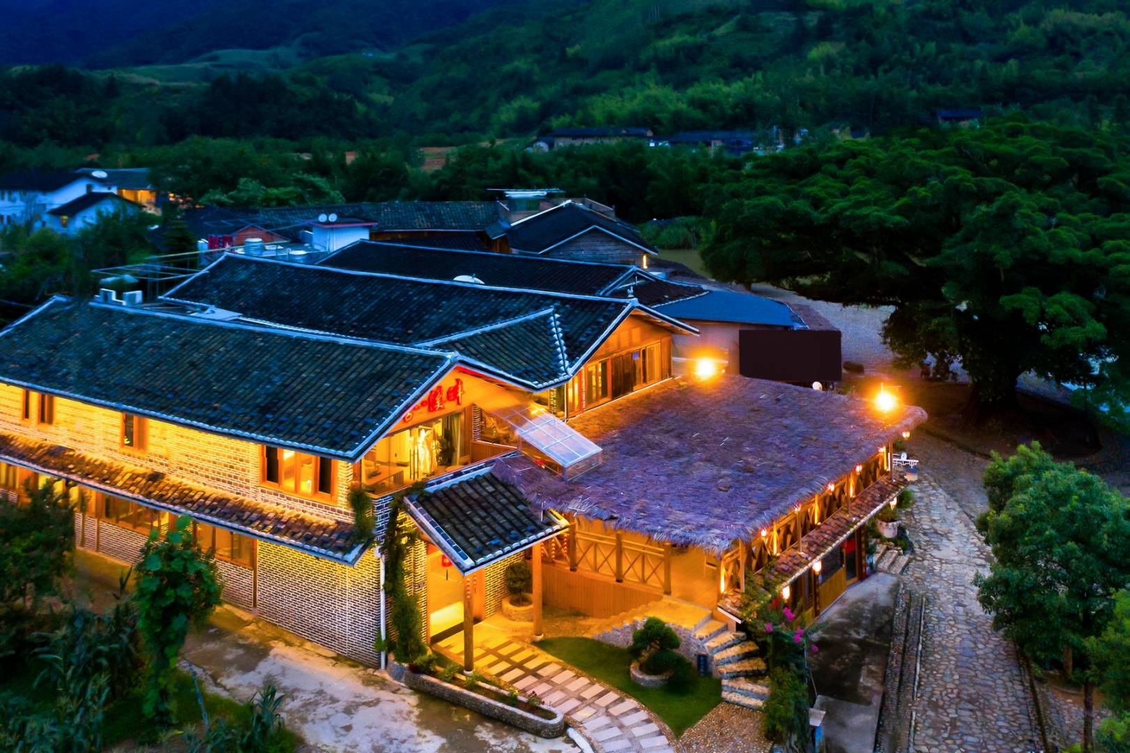 云水谣愿舍溪畔民宿