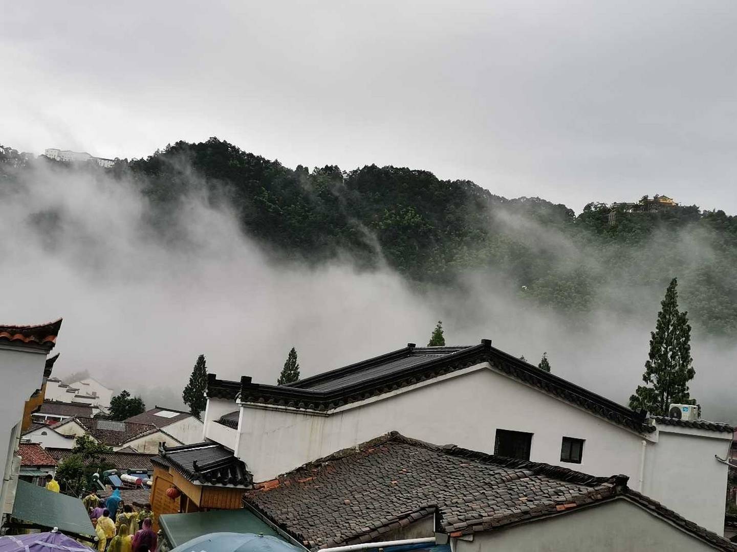 九华山营春山庄