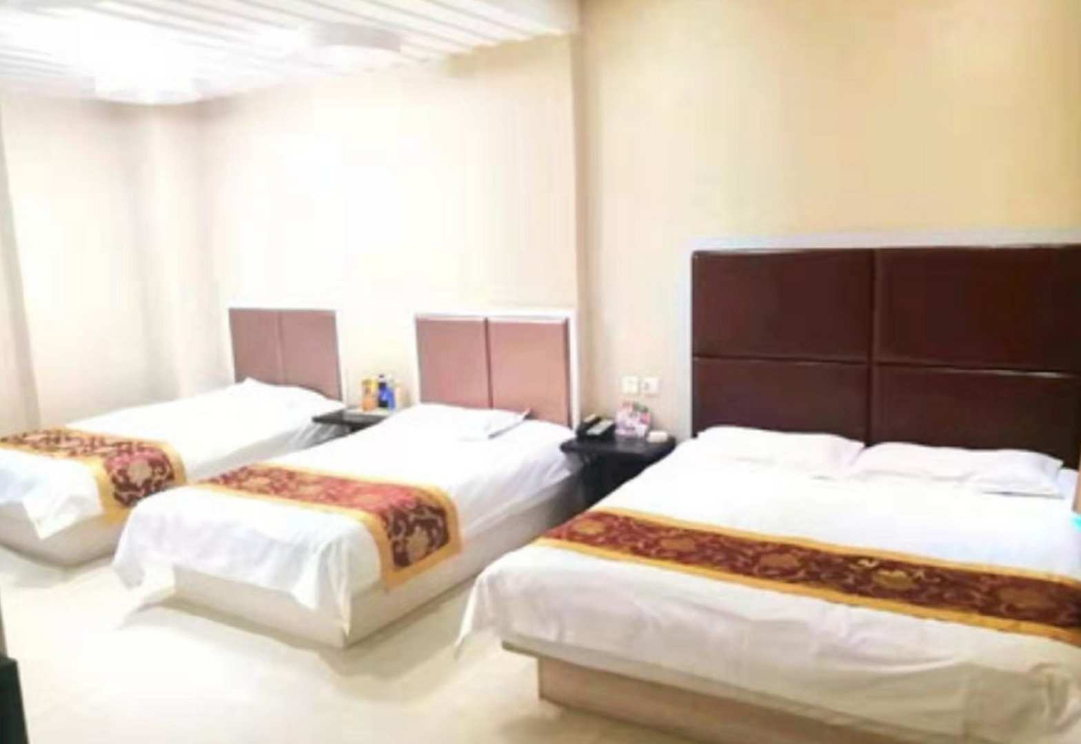 柏拉图印象宾馆