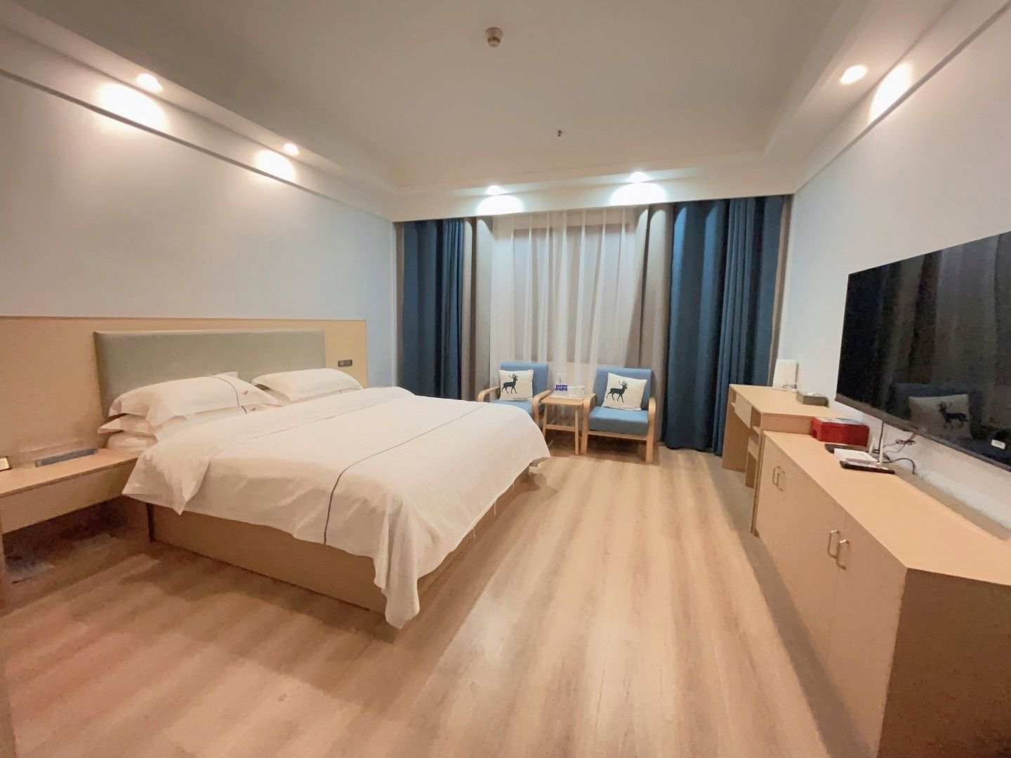 兰天假日酒店