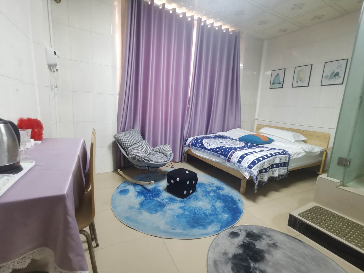 东兴四海明月客栈(东兴国门口岸店)