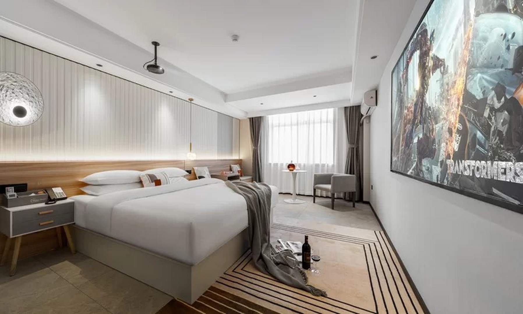 奈思电影智慧酒店(海口高铁东站龙湖天街店)