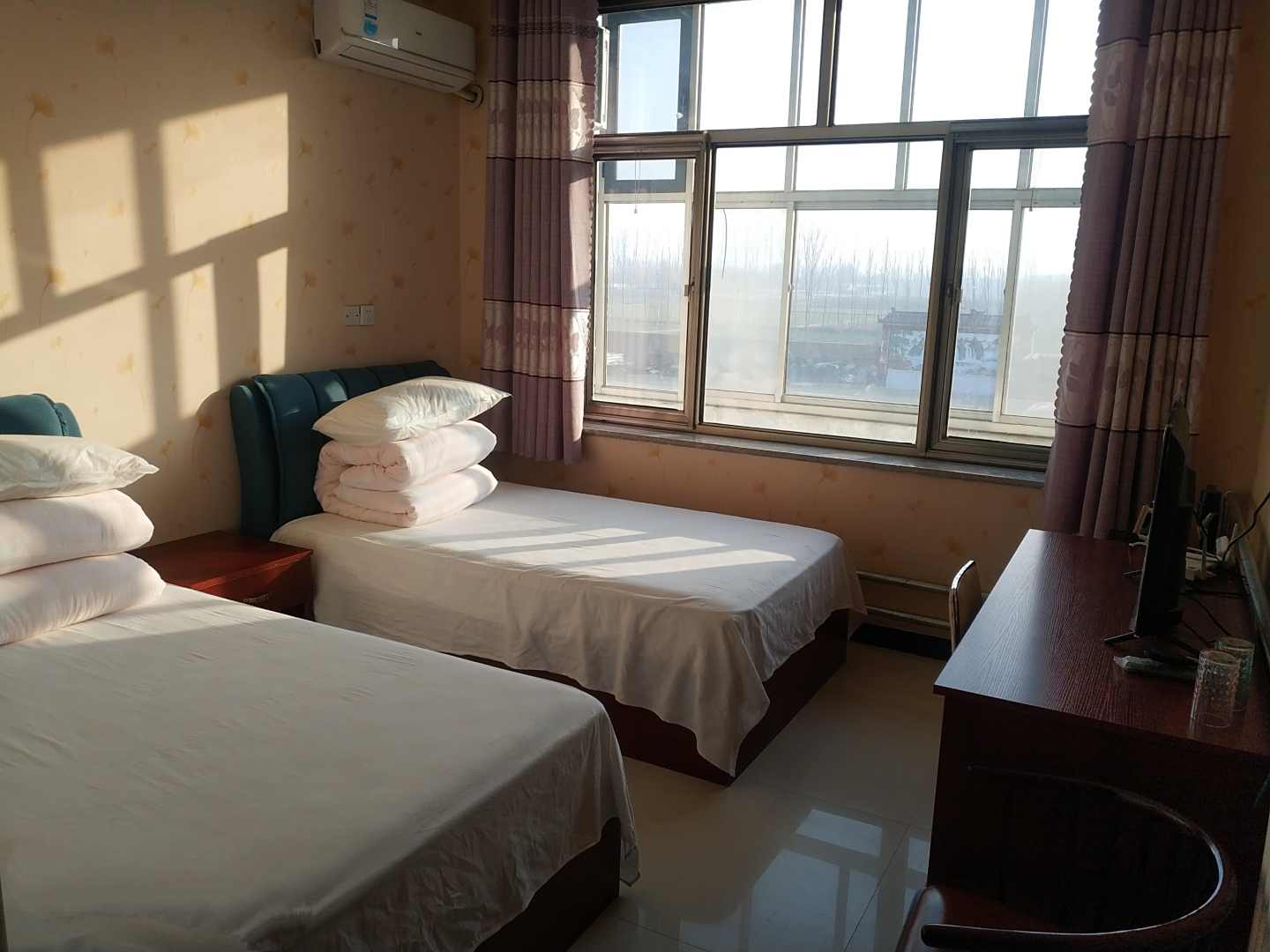 宁津田庄宾馆